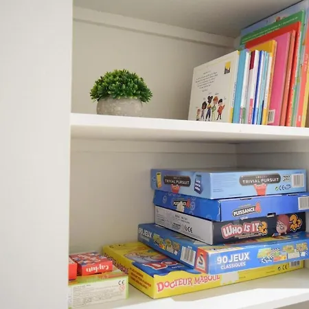 Апартаменты L'ecrin Du Bourg - 2 Min Chateau & Maison Bernadette