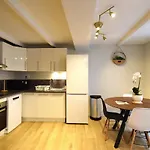 L'ecrin Du Bourg - 2 Min Chateau & Maison Bernadette Apartment Lourdes